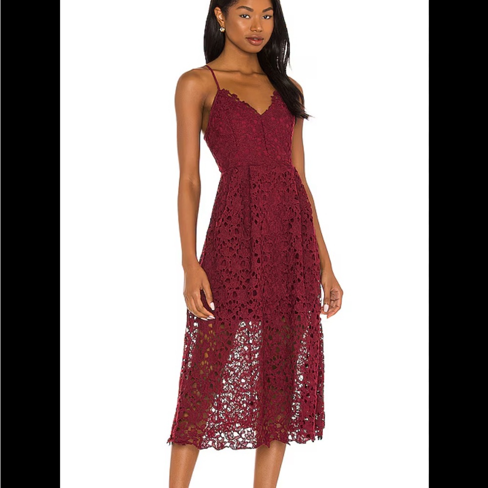 Astr the label crimson midi dress